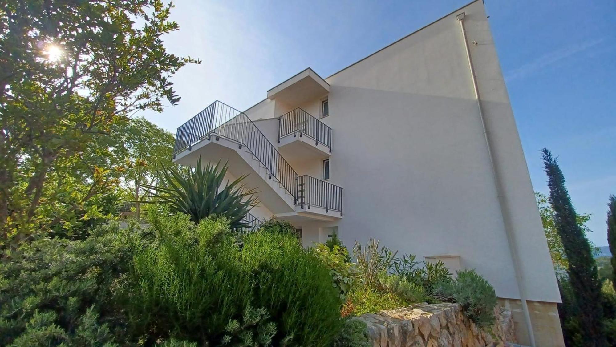 Sea View Apartments Ivana Крк Екстер'єр фото